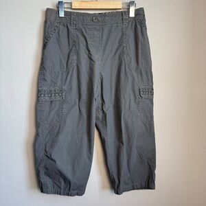 BM Women's Pull On Cargo Capri Pants Gray Size 12 Summer Casual Grunge